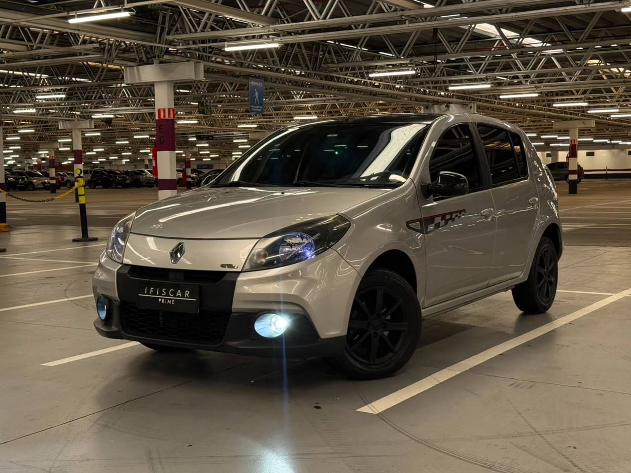 RENAULT SANDERO