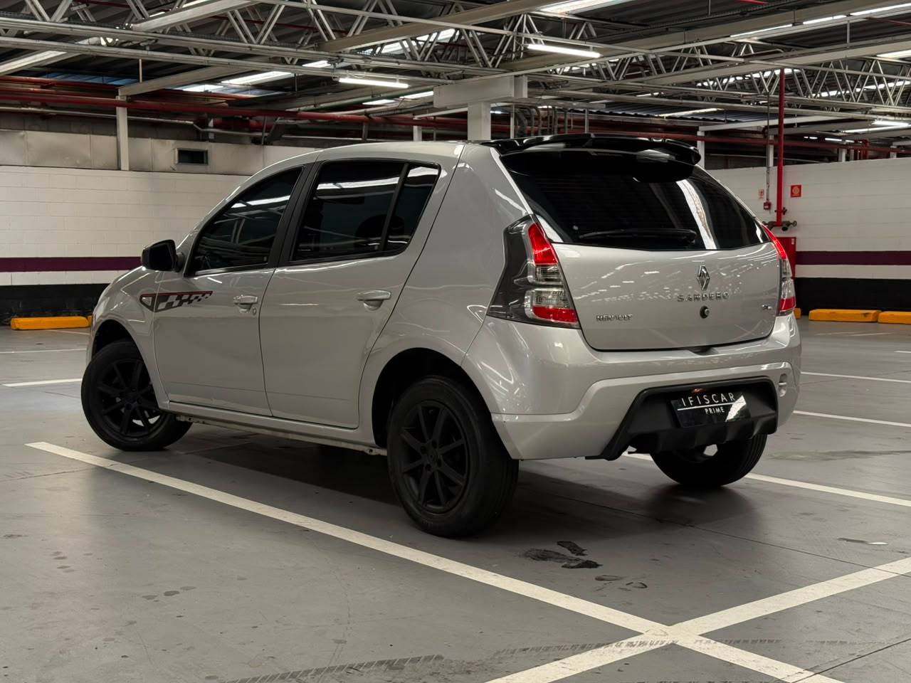 RENAULT SANDERO