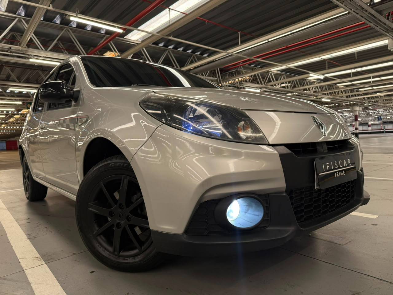 RENAULT SANDERO