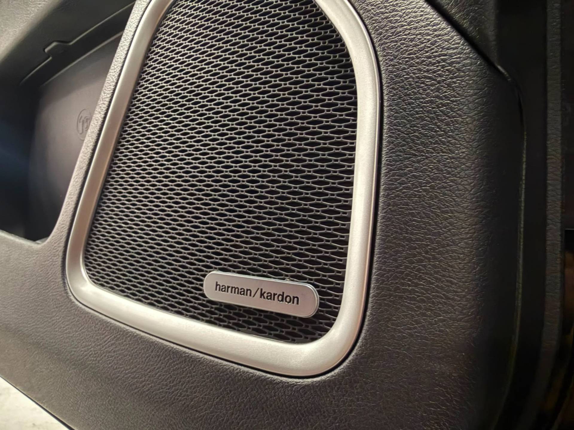 JEEP COMMANDER