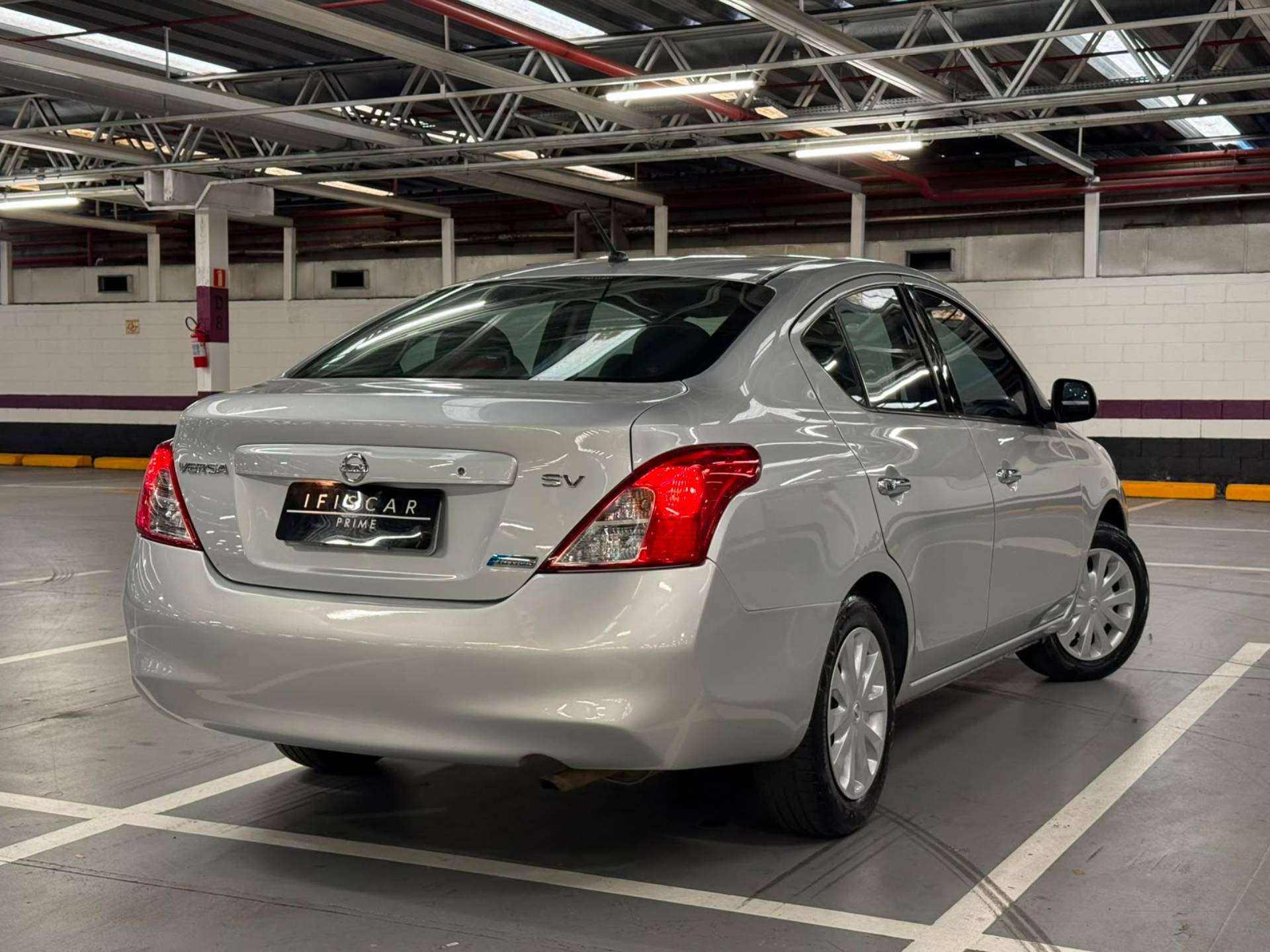 NISSAN VERSA