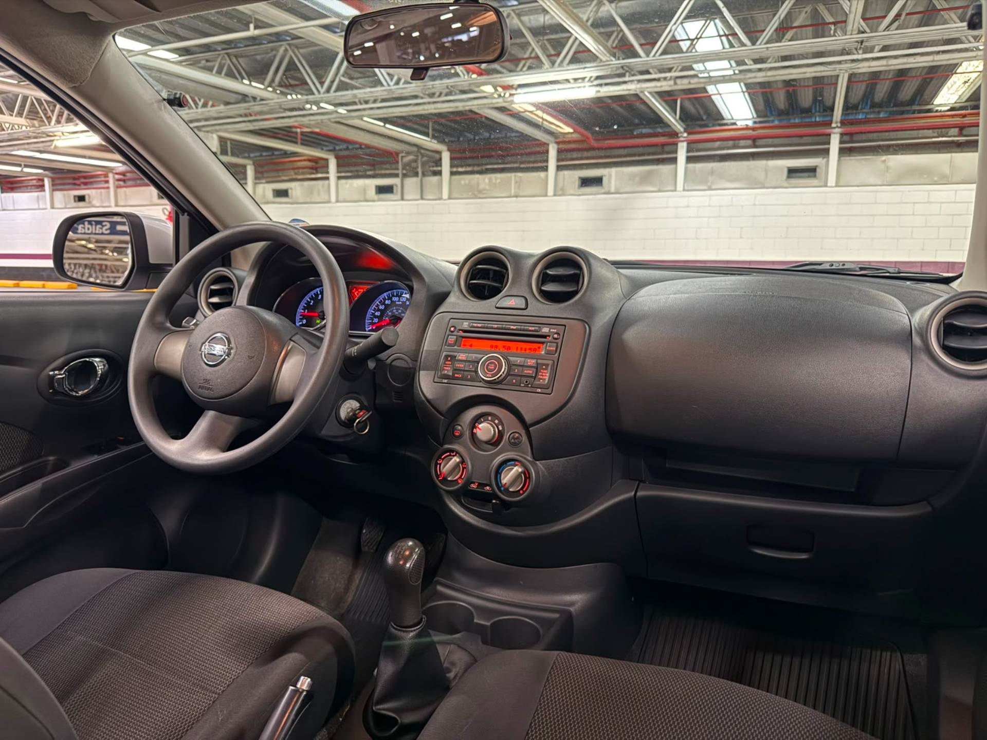 NISSAN VERSA