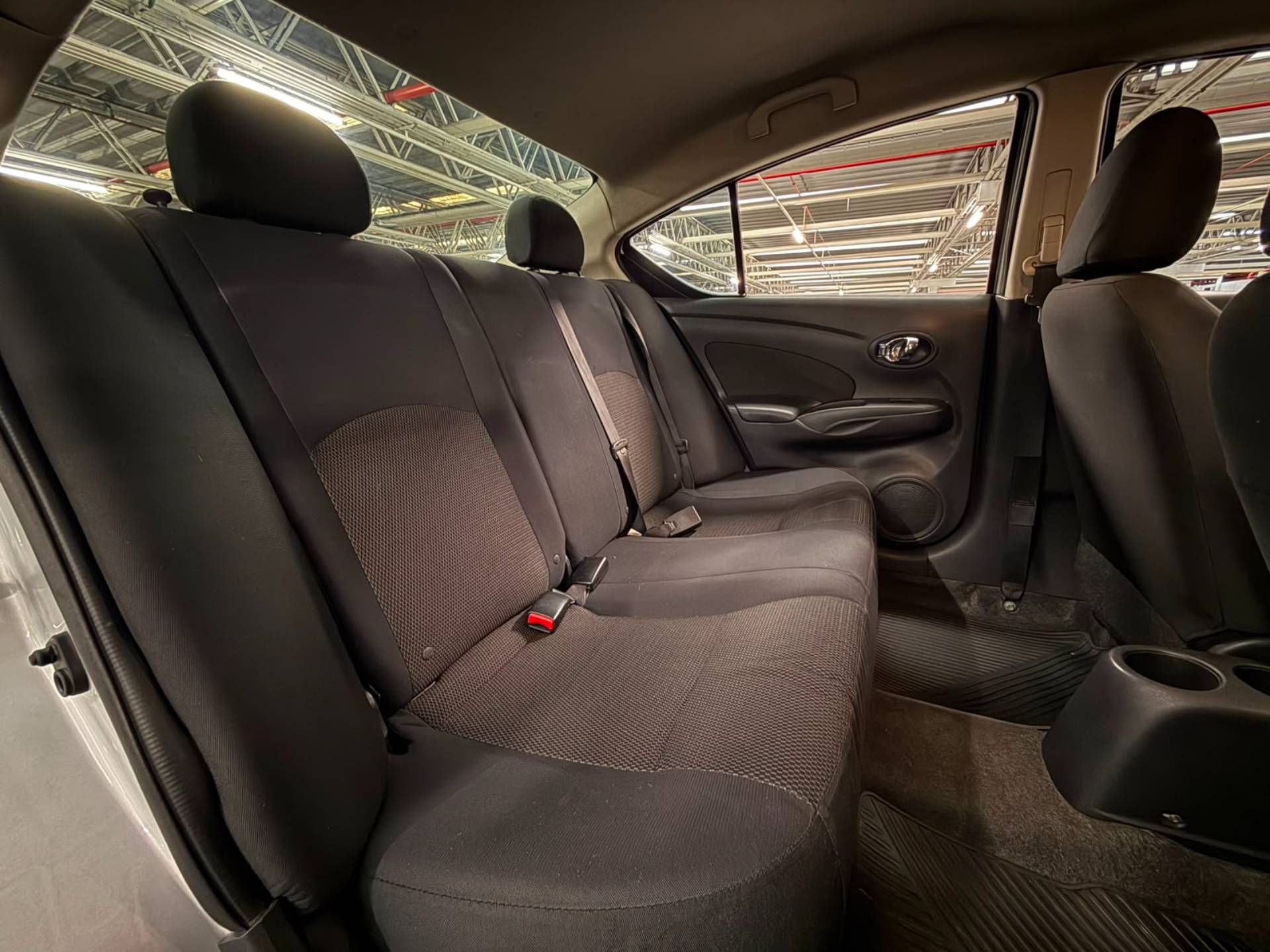 NISSAN VERSA