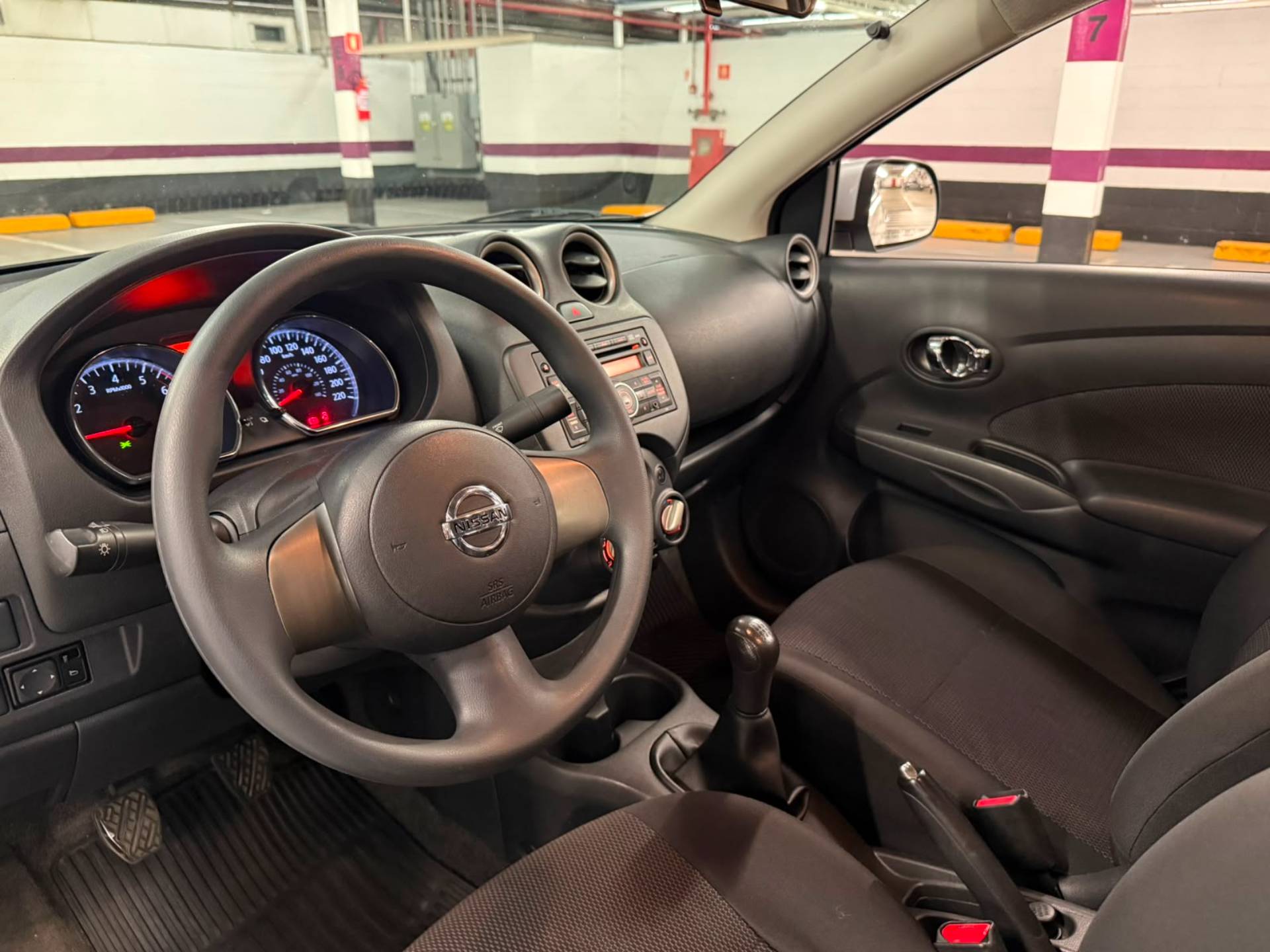 NISSAN VERSA