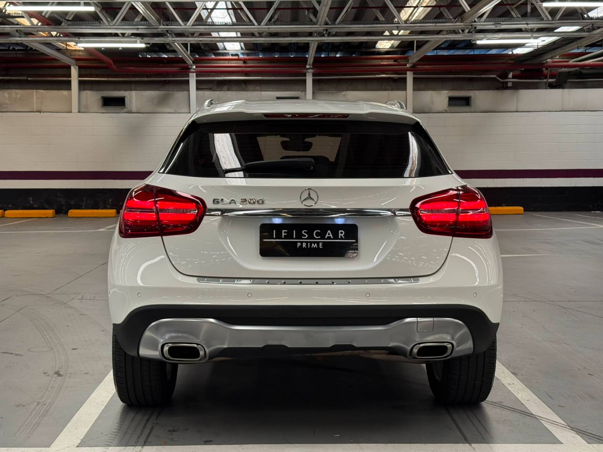 MERCEDES-BENZ GLA 200