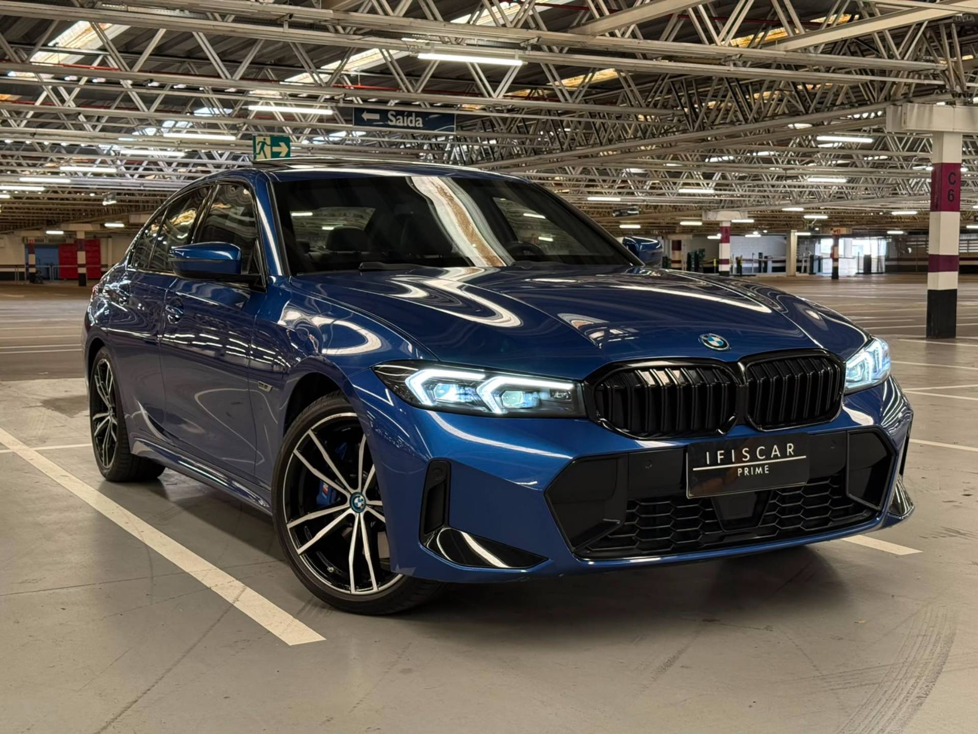 BMW 330e