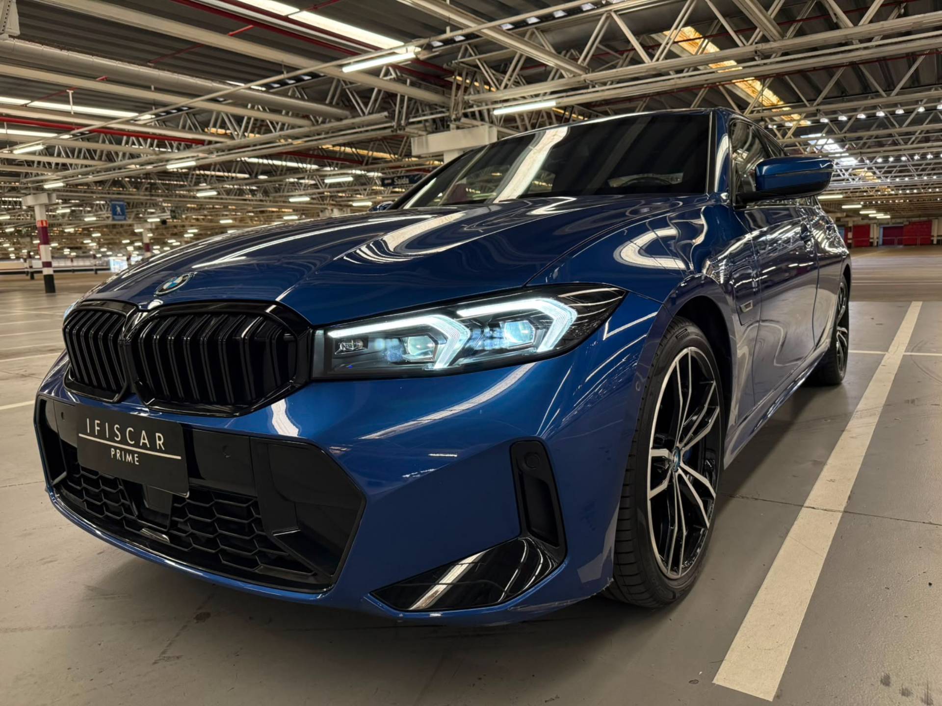 BMW 330e