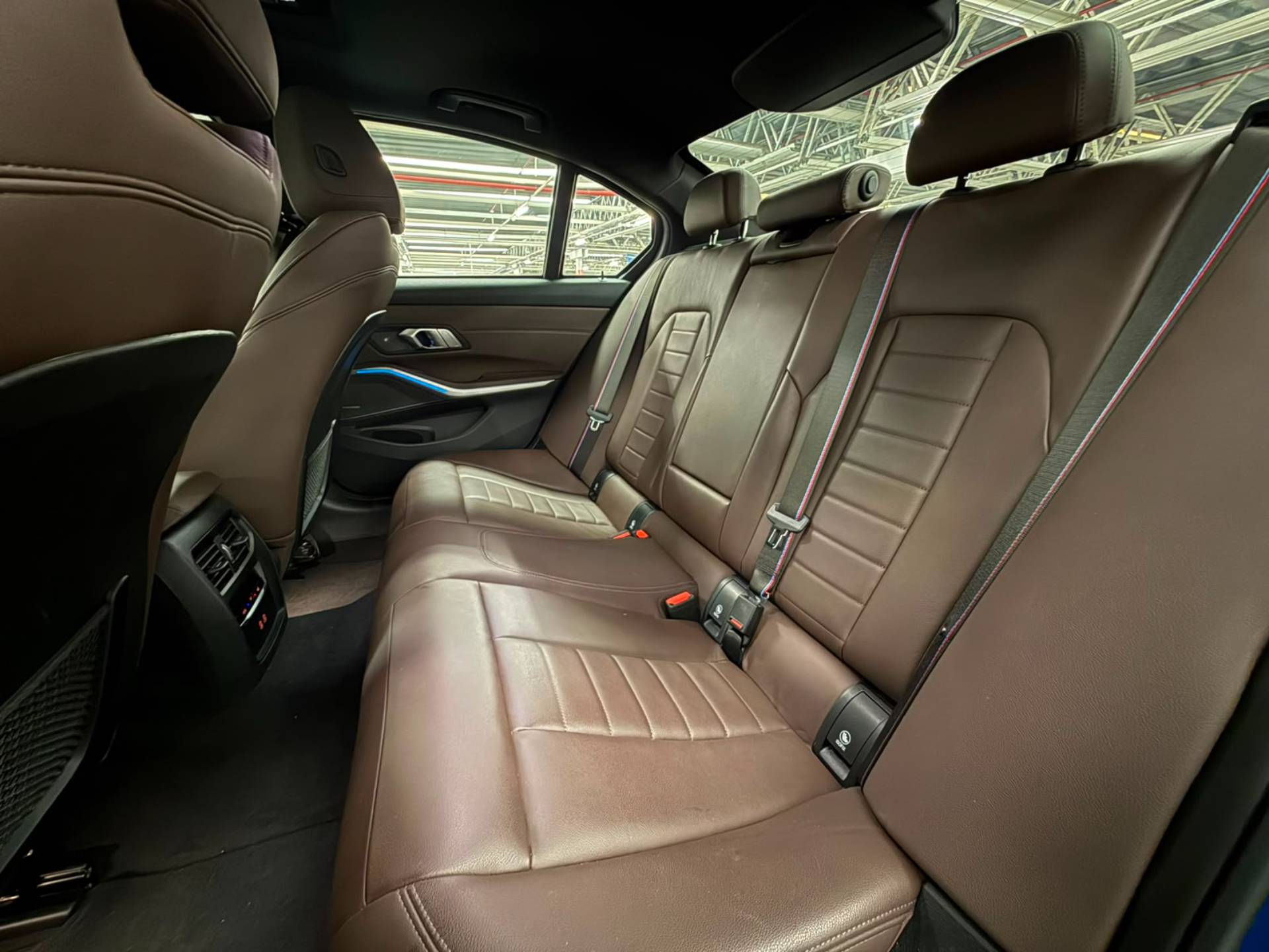 BMW 330e