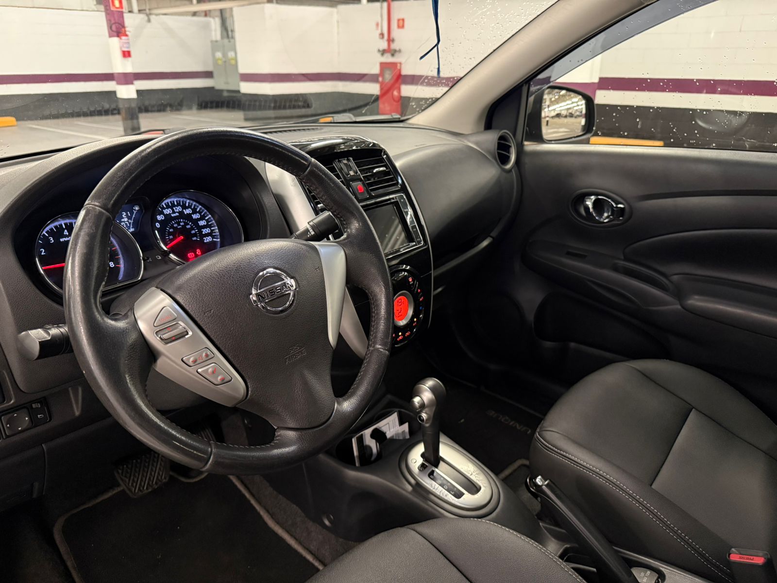 NISSAN VERSA