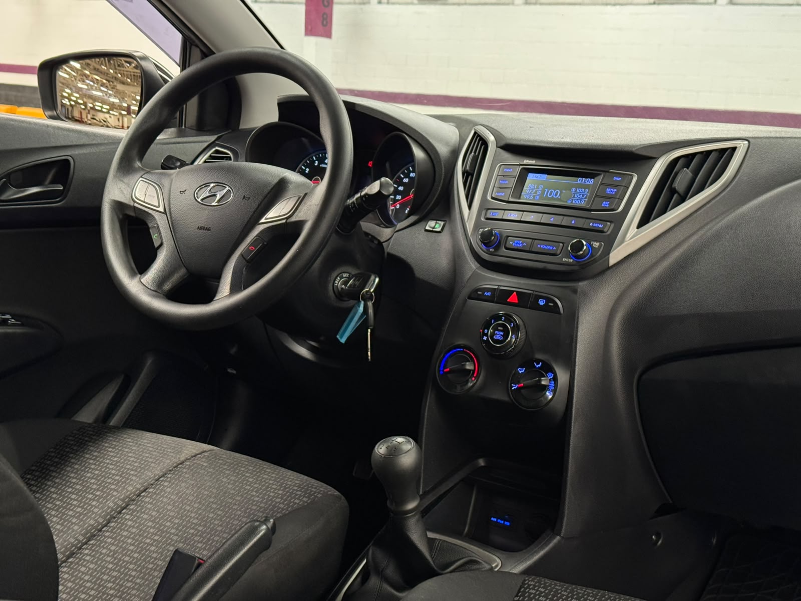 HYUNDAI HB20