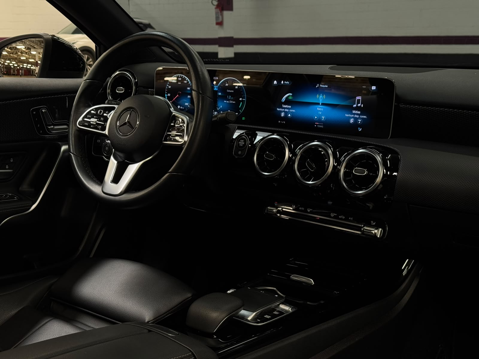 MERCEDES-BENZ A 250