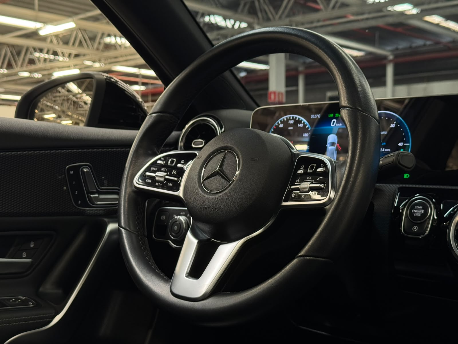 MERCEDES-BENZ A 250