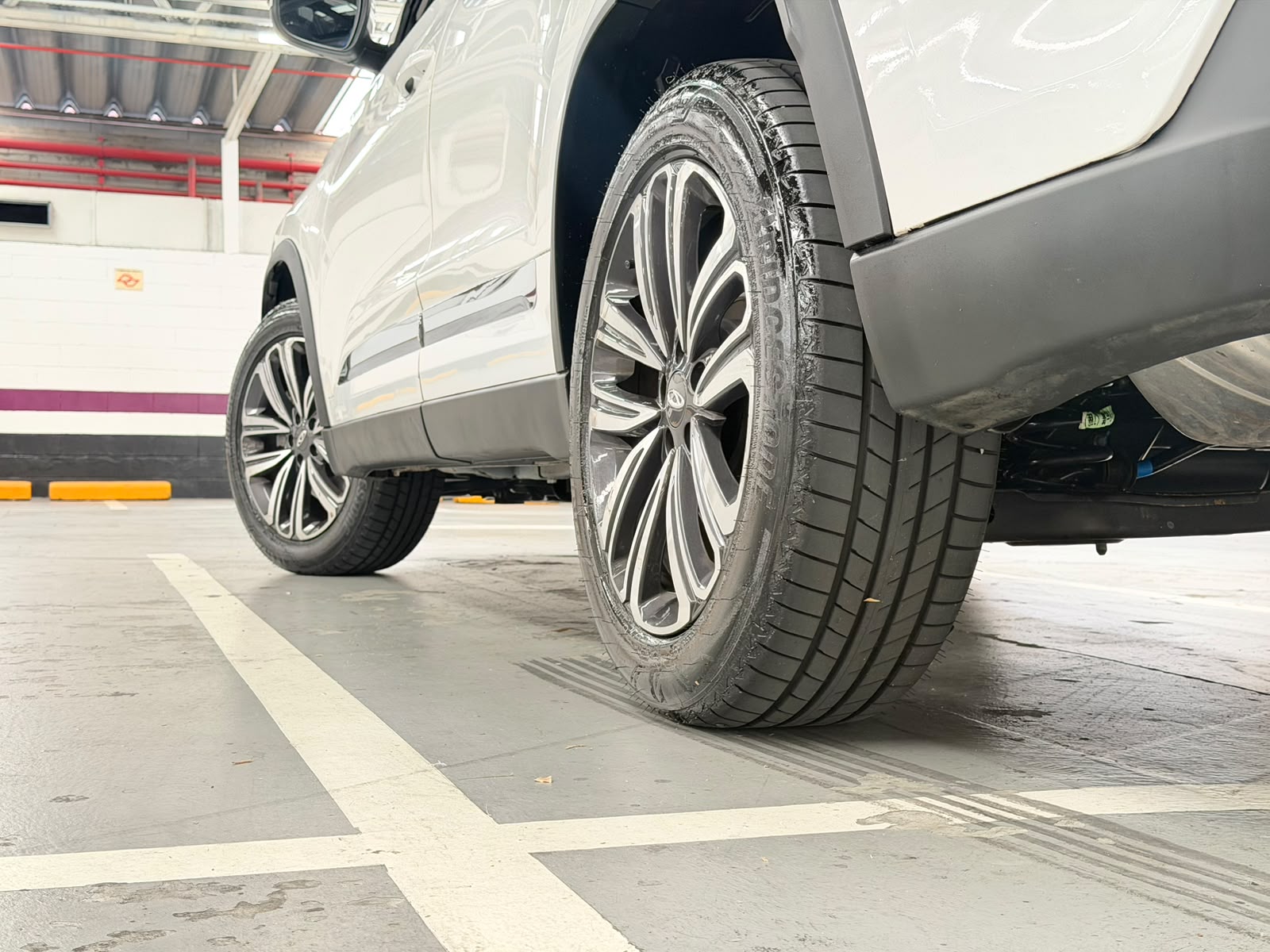 CHERY TIGGO 8
