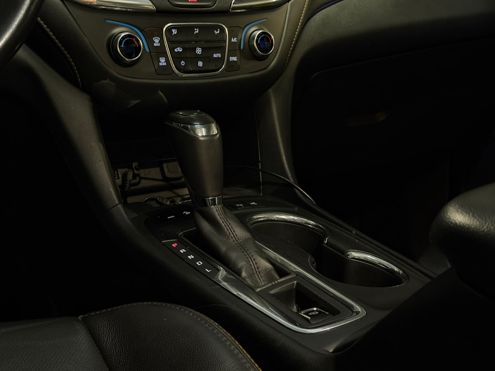 CHEVROLET EQUINOX
