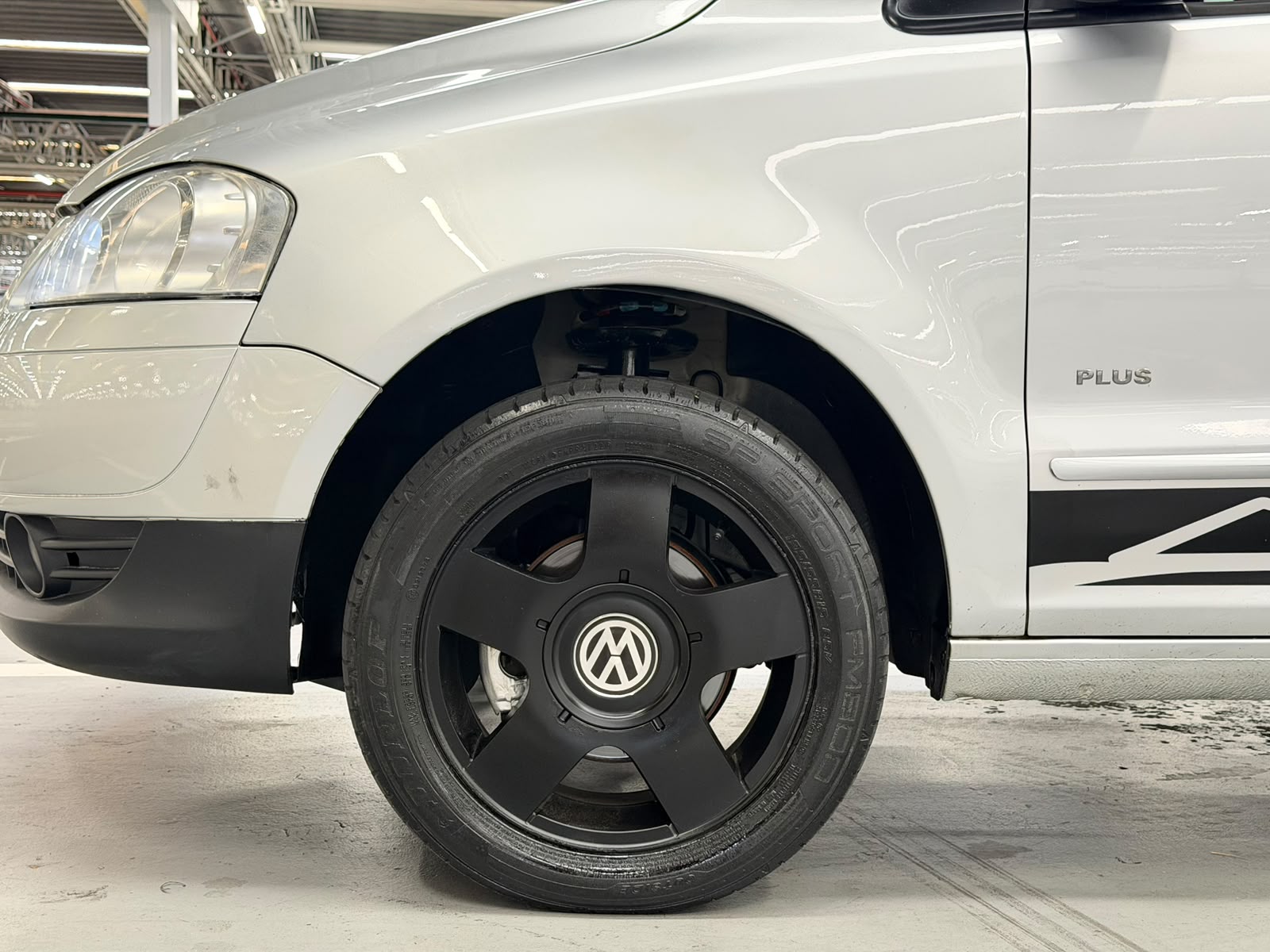 VOLKSWAGEN FOX