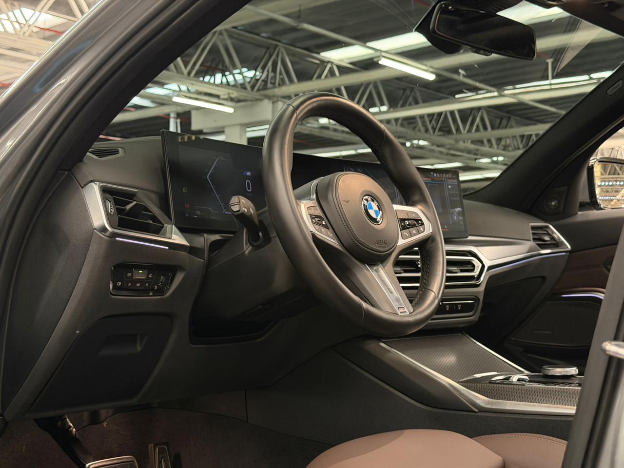 BMW 320i