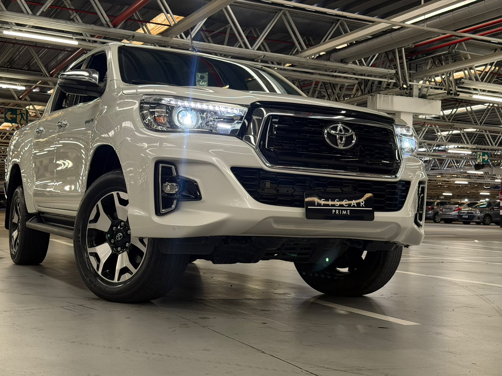 TOYOTA HILUX