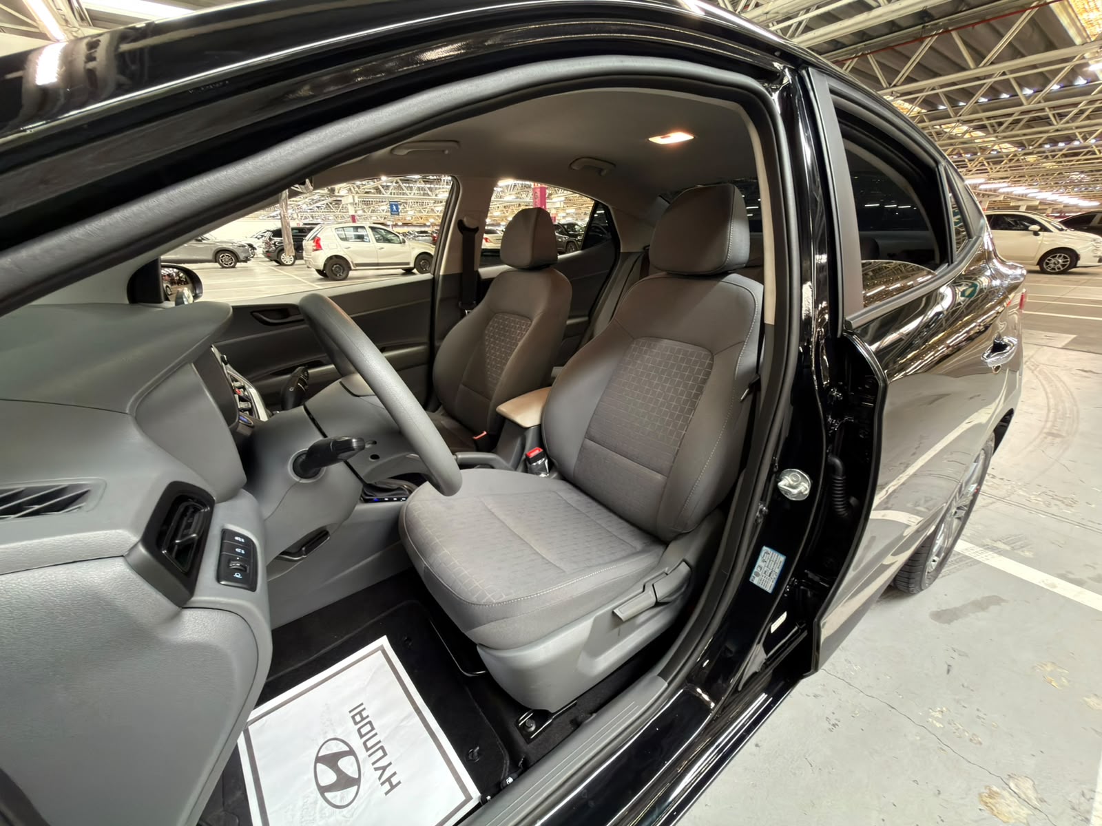 HYUNDAI HB20S