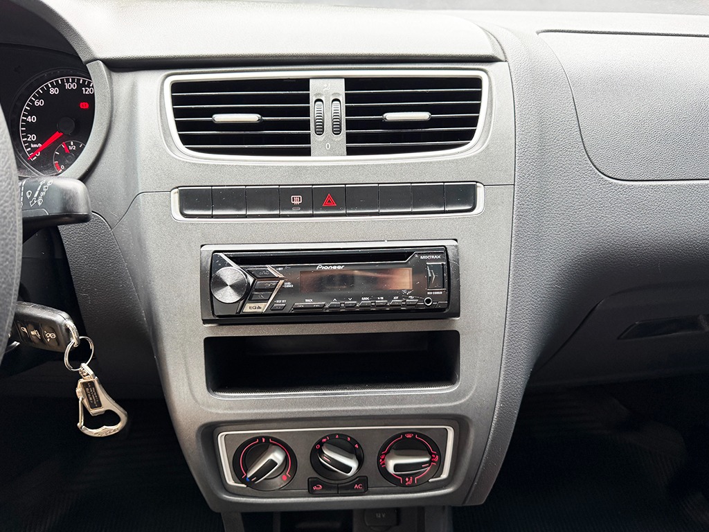 VOLKSWAGEN FOX