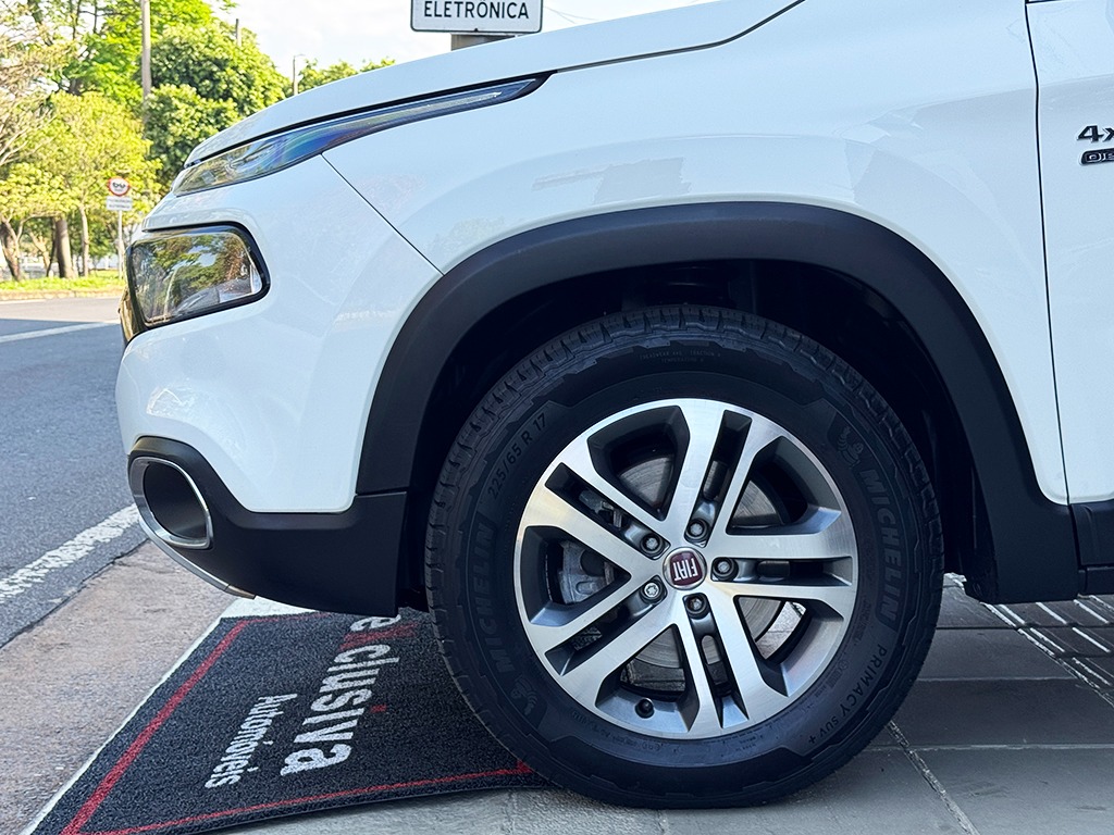 FIAT TORO