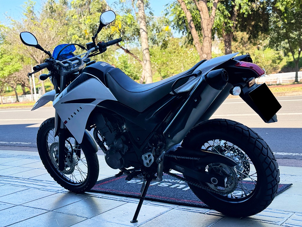 YAMAHA XT 660 R