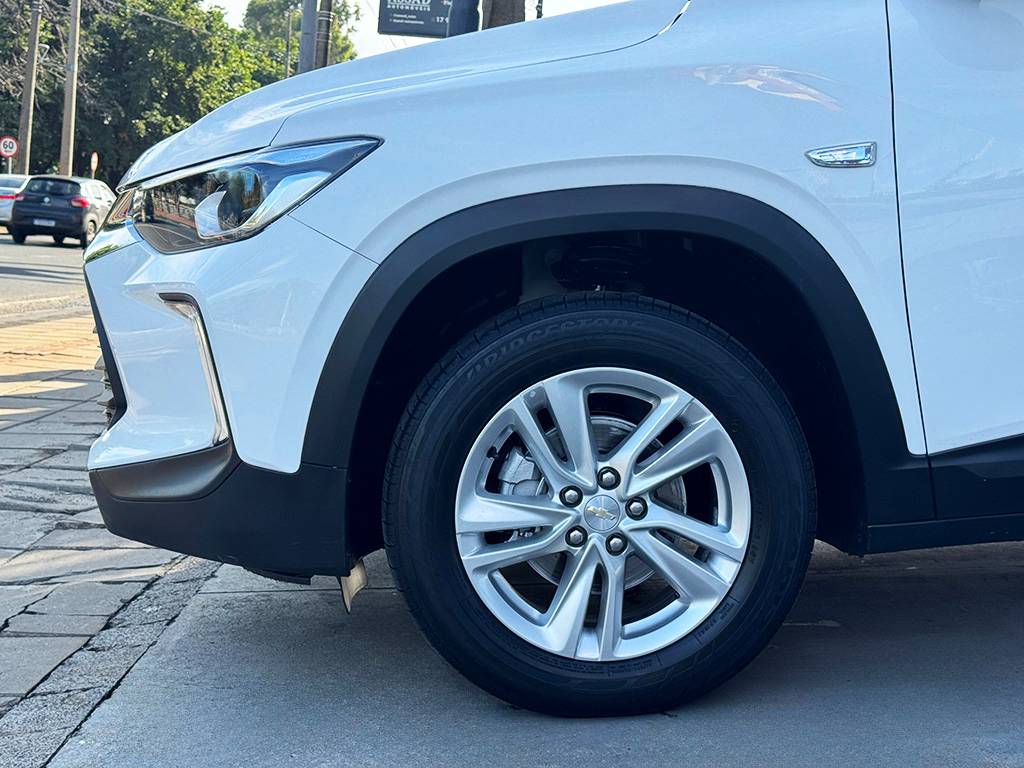CHEVROLET TRACKER
