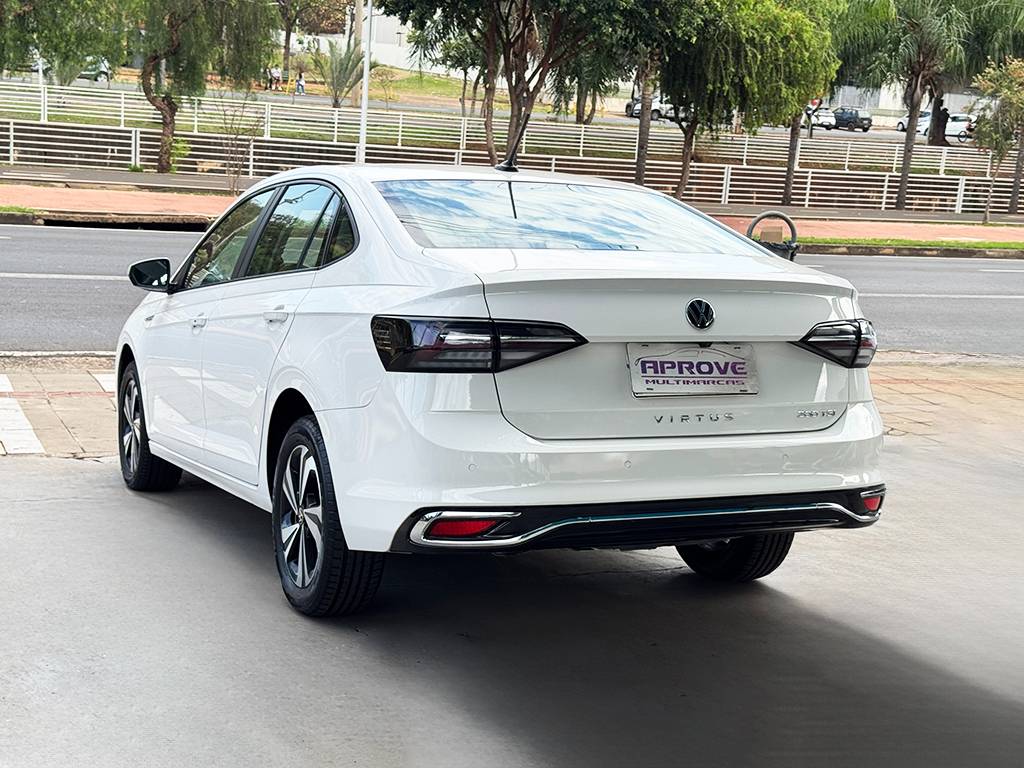VOLKSWAGEN VIRTUS