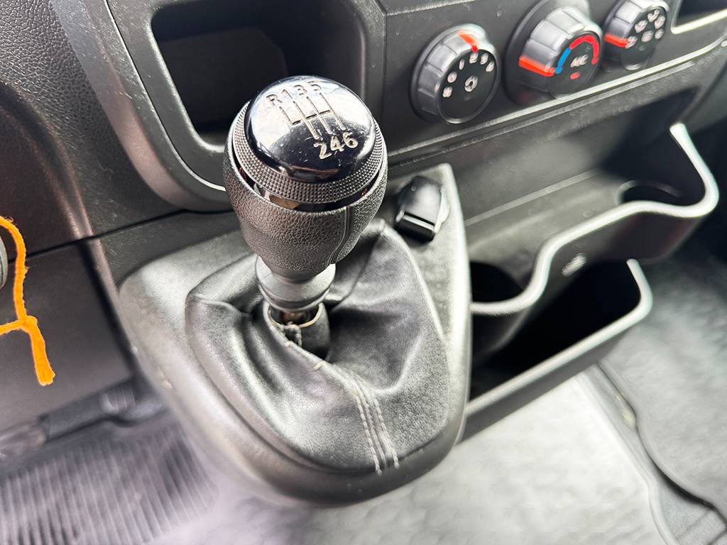 RENAULT MASTER