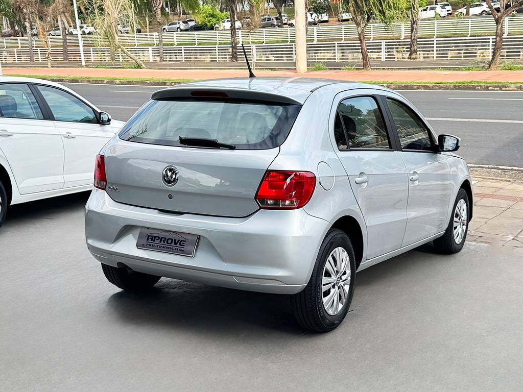 VOLKSWAGEN GOL