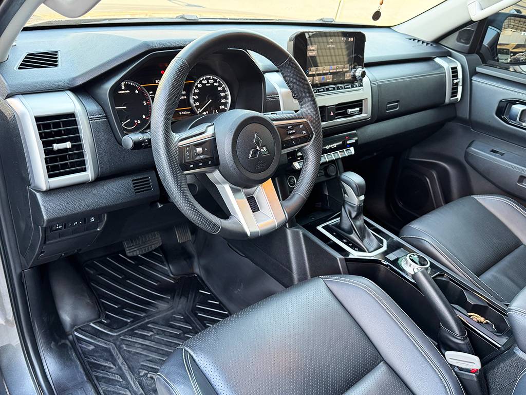 MITSUBISHI L200 TRITON