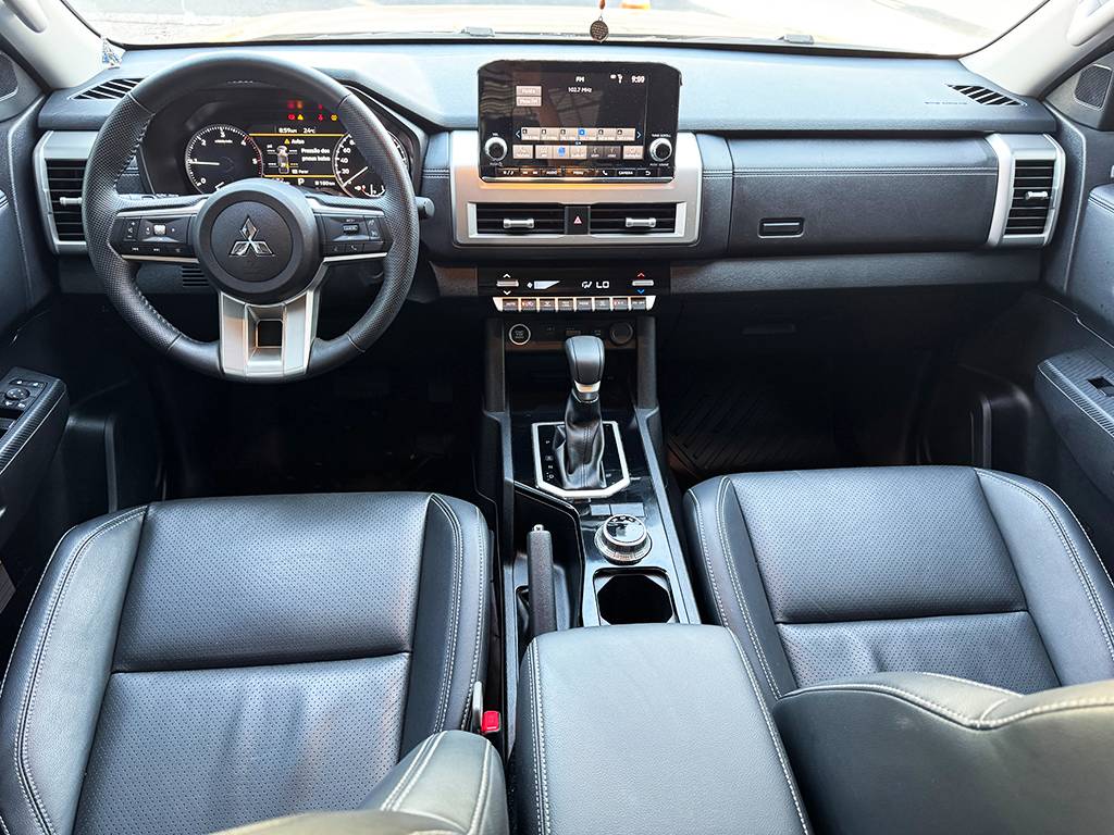 MITSUBISHI L200 TRITON
