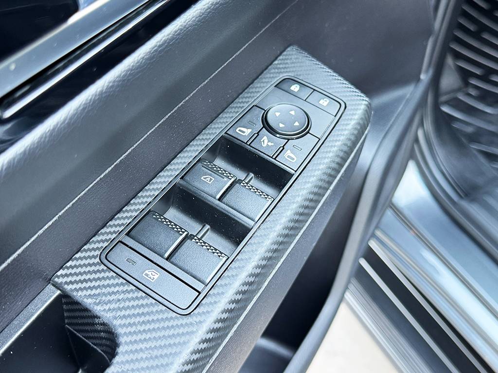 MITSUBISHI L200 TRITON