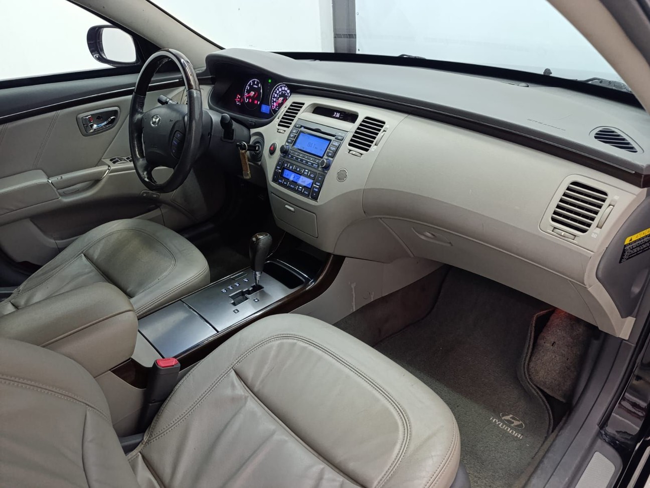 HYUNDAI AZERA