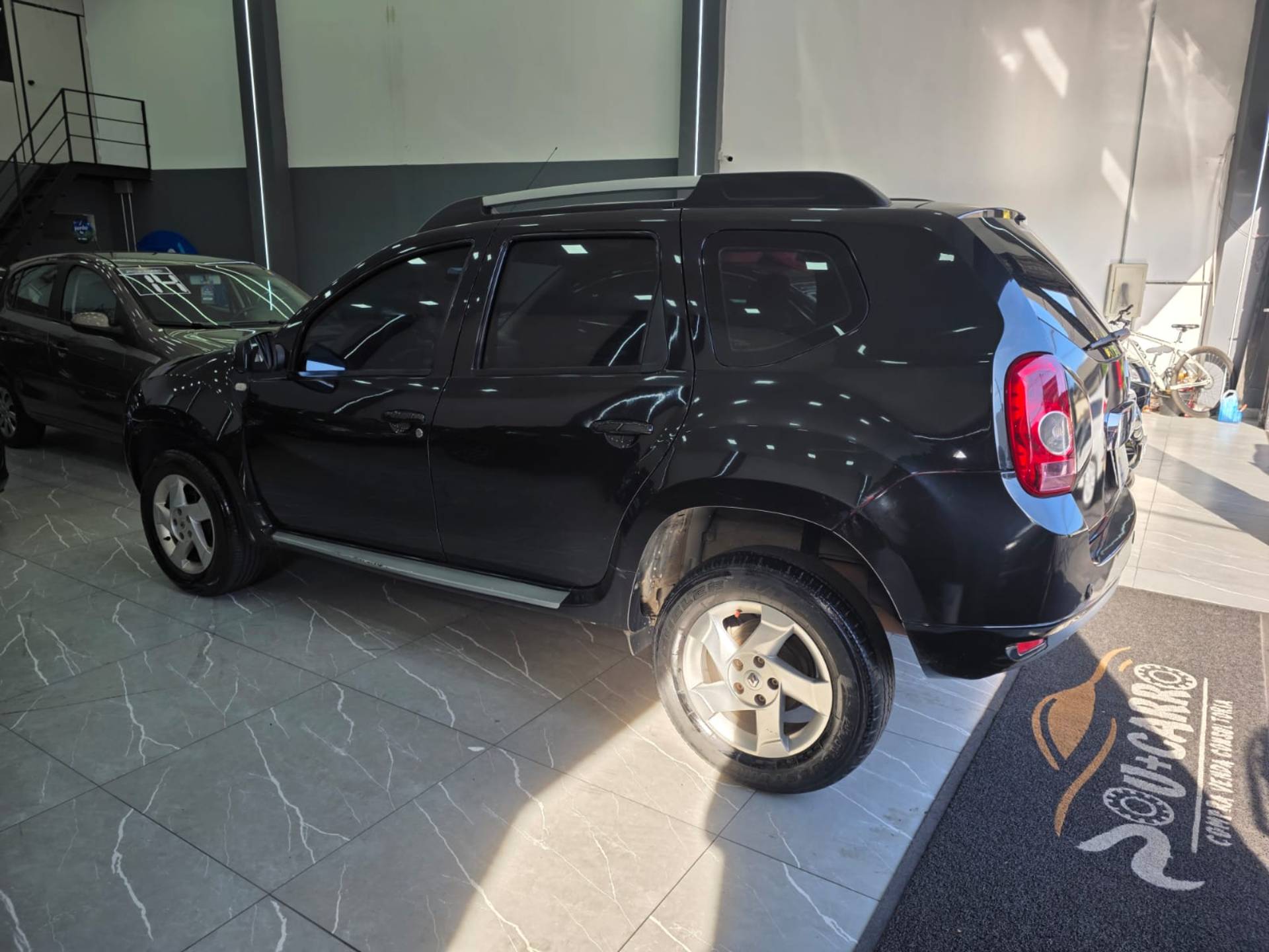 RENAULT DUSTER