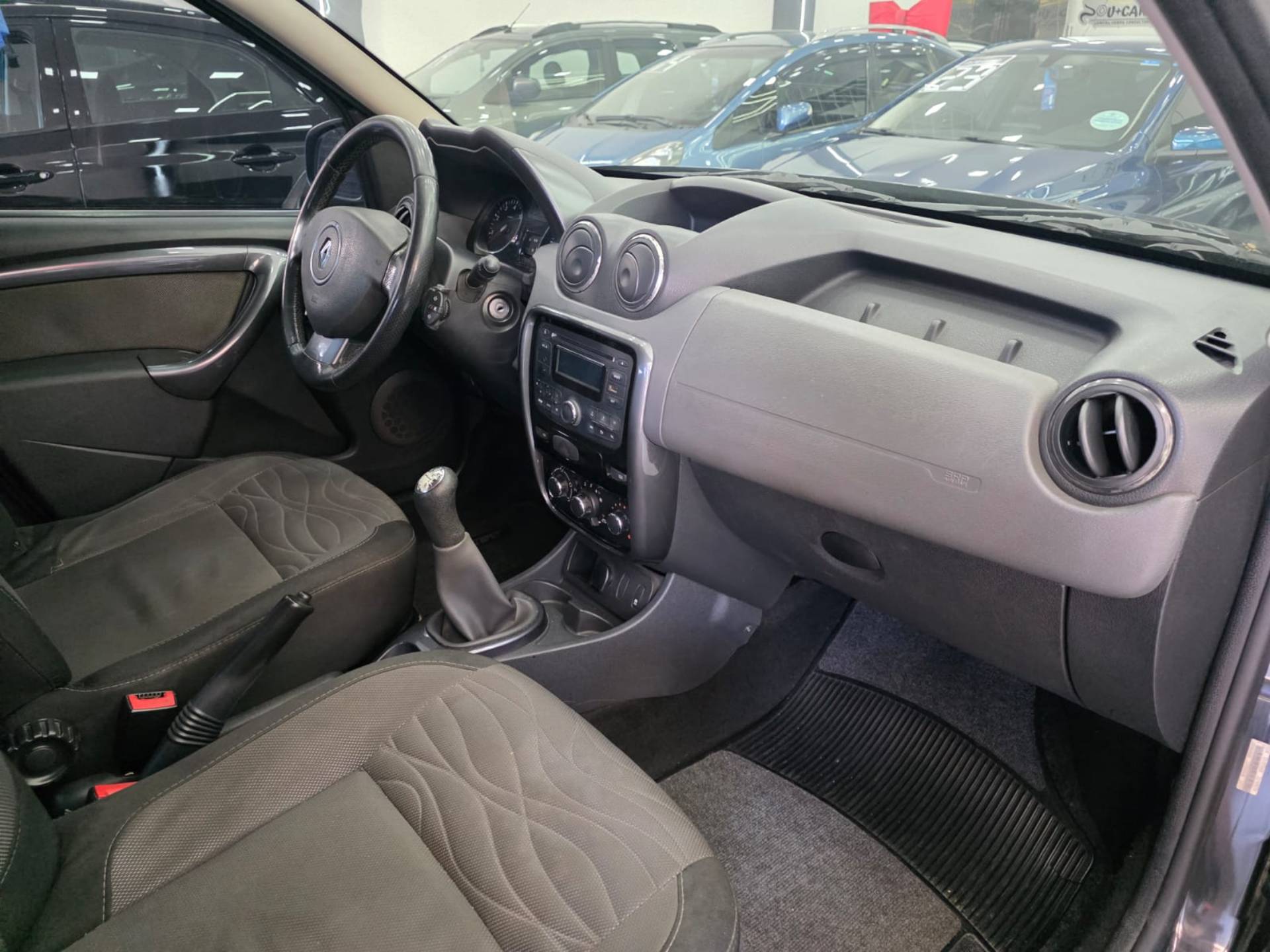 RENAULT DUSTER