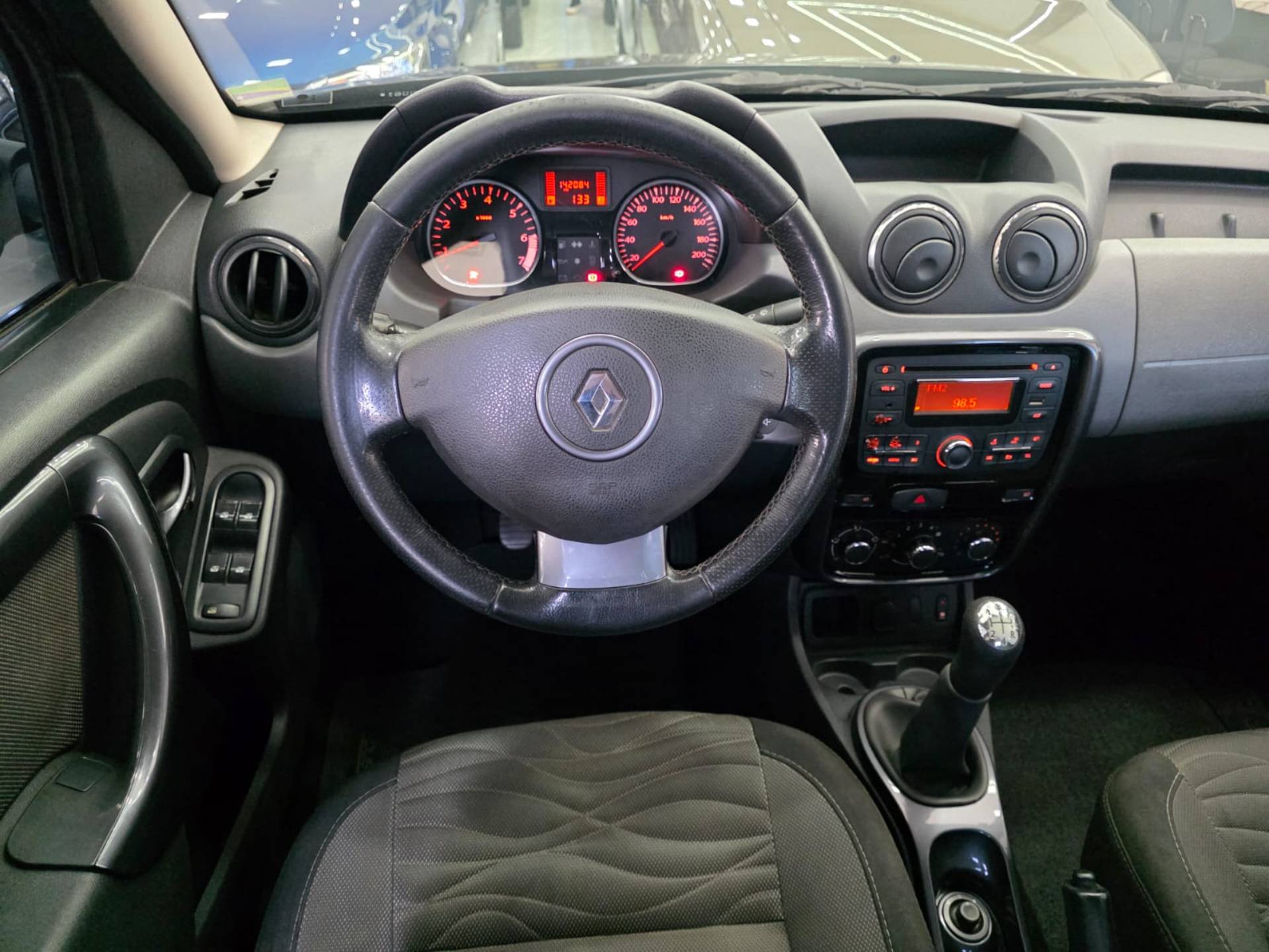 RENAULT DUSTER