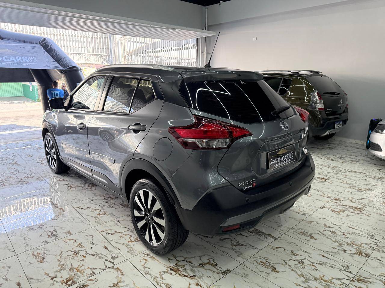 NISSAN KICKS