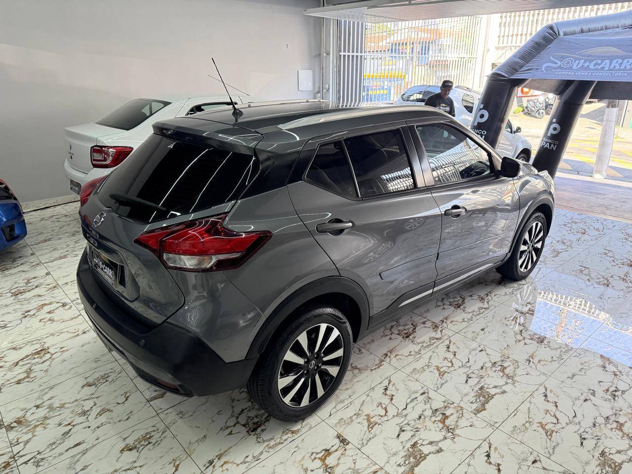 NISSAN KICKS