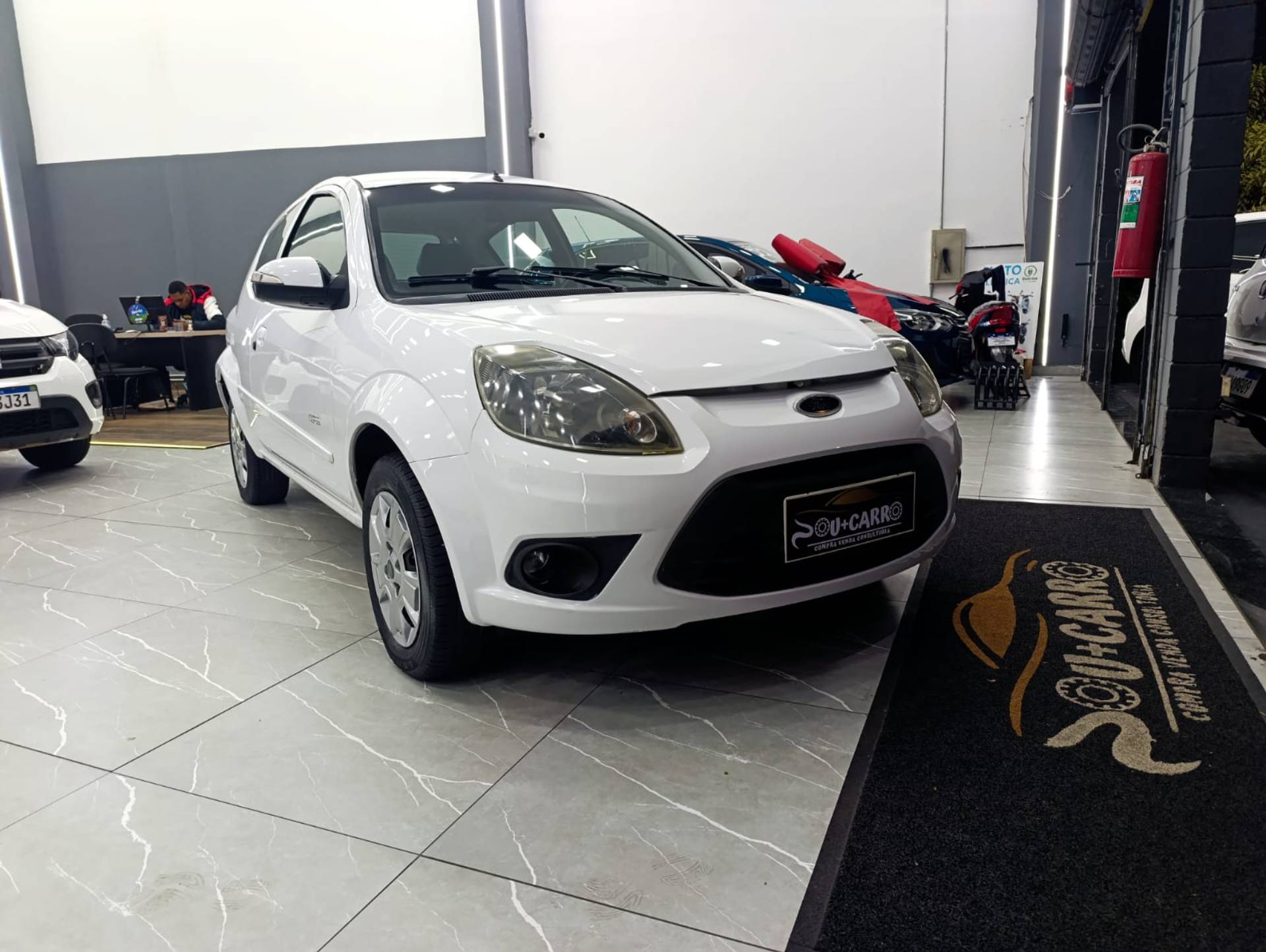 FORD KA